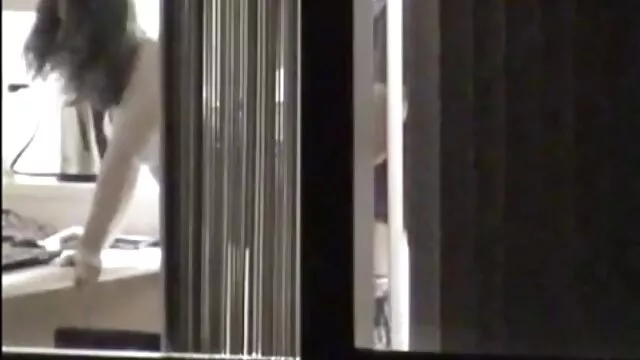 Procace Krissy Lynn si trova sul suo fianco, ottiene un sesso amatoriale coppie mature cioccolato sfintere