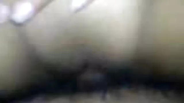 Grande cazzo-Bumblebee Afrika Kampos in posa per HungShemales! donne mature amatoriali porno