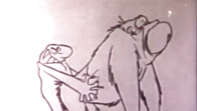 L'uomo con gli amici mamme mature amatoriali lascia la moglie puttana in un cerchio di cazzi