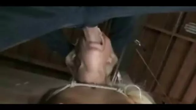 donna d'affari lega di platino bionda video amatoriale donne mature